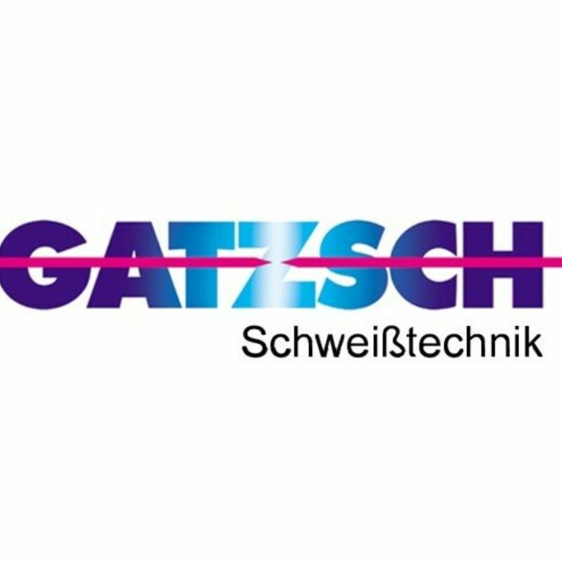 Das alte Logo von Gatzsch Schweißtechnik zeigt den Schriftzug 'GATZSCH' in einem Farbverlauf von Blau zu Lila, durchzogen von einer pinken horizontalen Linie. Unter dem Schriftzug steht in schwarzer Schrift 'Schweißtechnik'.